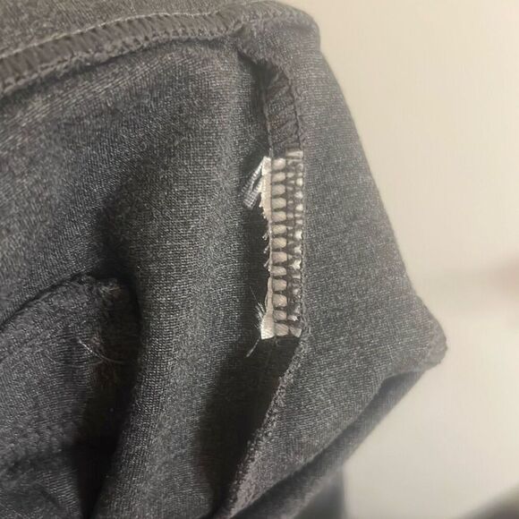 ✨Quince Ultra-Stretch Ponte Straight Leg Charcoal Sz Large Pants✨ - Picture 10 of 10